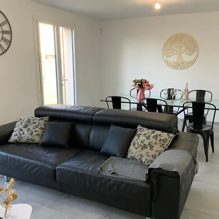 Le Sucre D'orge A 11 Min D' Eurexpo ז'נה